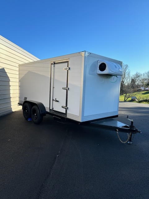 Icebox Florida trailer - side